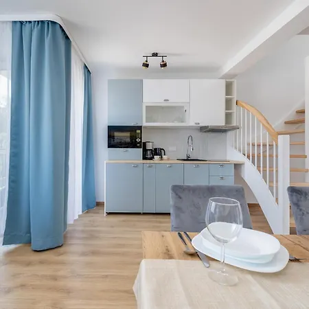 Dwupoziomowy Klimaty Baltyku Z Klimatyzacja I Parkingiem W Dziwnowie By Renters Apartmán Dziwnów