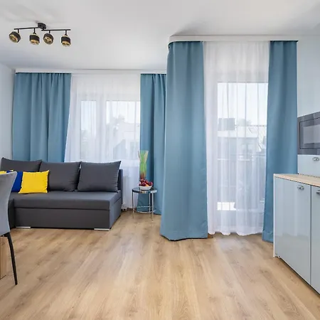 Dwupoziomowy Klimaty Baltyku Z Klimatyzacja I Parkingiem W Dziwnowie By Renters アパート